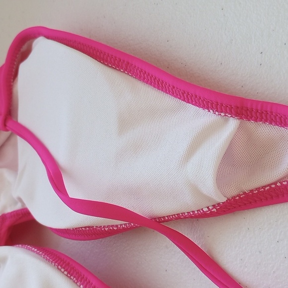 Women's sexy V-neck design one piece swimsuit, pool, beach and vacation - Picture 8 of 17